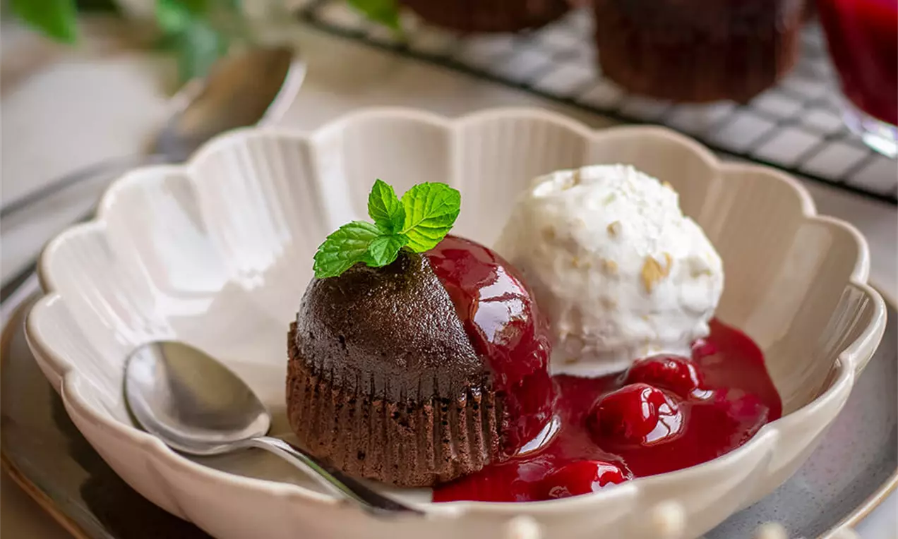 Choco Lava Muffins sa preljevom od malina